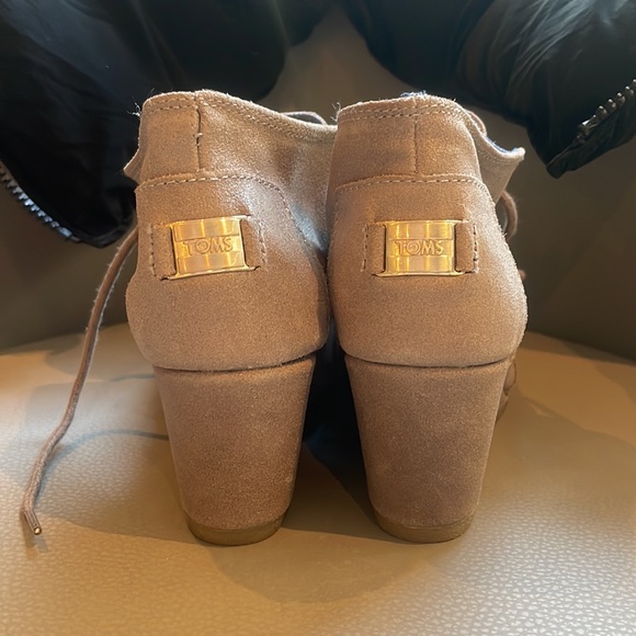 Toms Kala Wedge Bootie - Picture 2 of 6